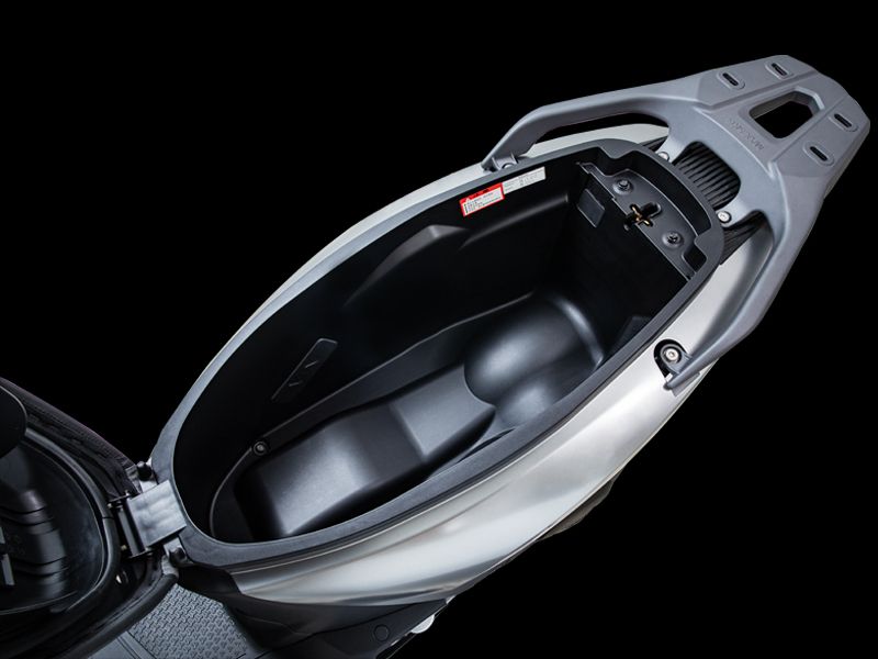 37.5 L underseat storage